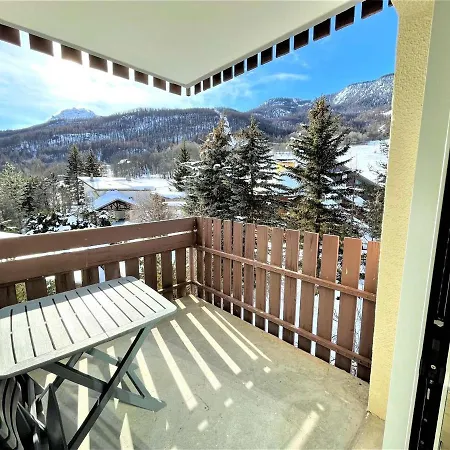 Cosy Au Pied Des Pistes Avec Balcon Et Parking - - Fr-1-330f-215 *